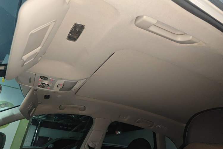 Used Audi Q5 2013 45 TFSI quattro off-road version Headliner