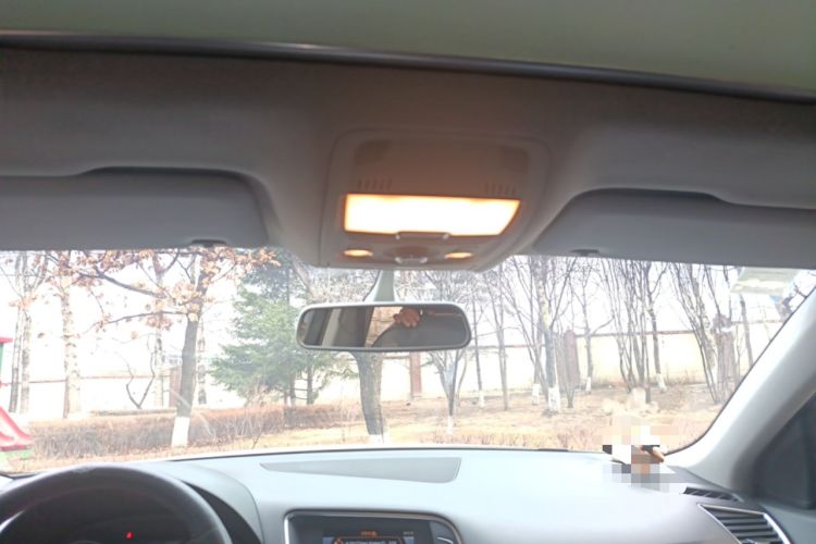 Used Audi Q5 2013 40 TFSI Technology Edition Headliner