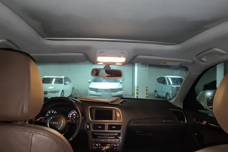 Used Audi Q5 2013 40 TFSI Technology Edition Headliner
