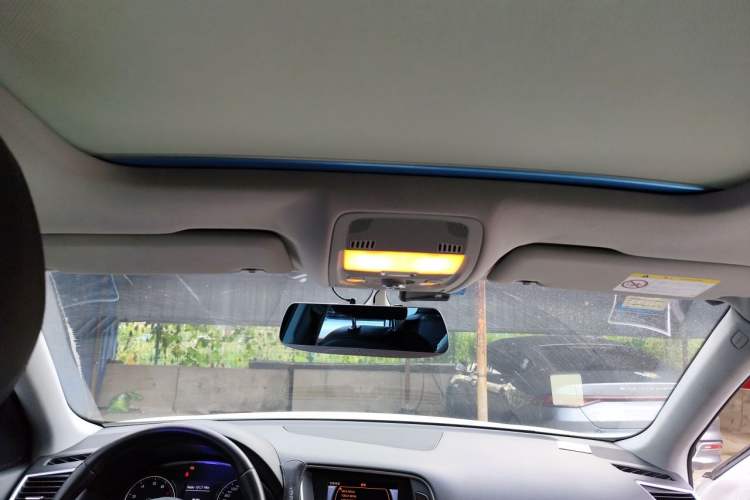 Used Audi Q5 2013 40 TFSI Technology Edition Headliner