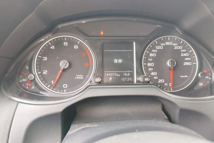 Used Audi Q5 2013 40 TFSI Technology Edition Instrument Cluster