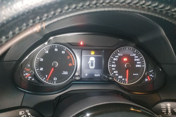 Used Audi Q5 2013 40 TFSI Technology Edition Instrument Cluster