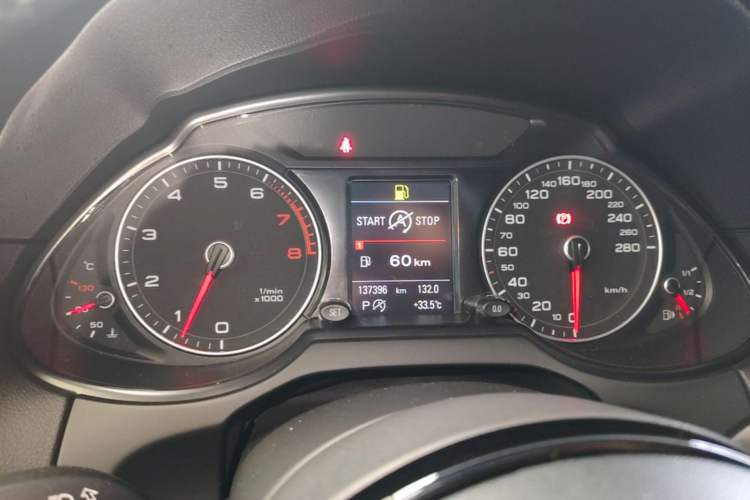 Used Audi Q5 2013 45 TFSI quattro Sport Edition Instrument Cluster