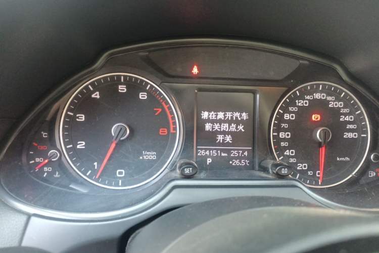Used Audi Q5 2013 40 TFSI Technology Edition Instrument Cluster