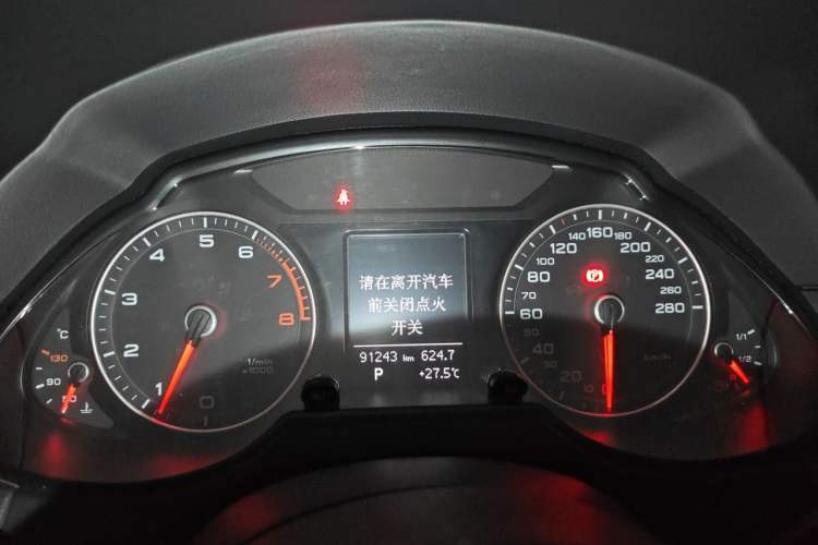 Used Audi Q5 2013 40 TFSI Technology Edition Instrument Cluster