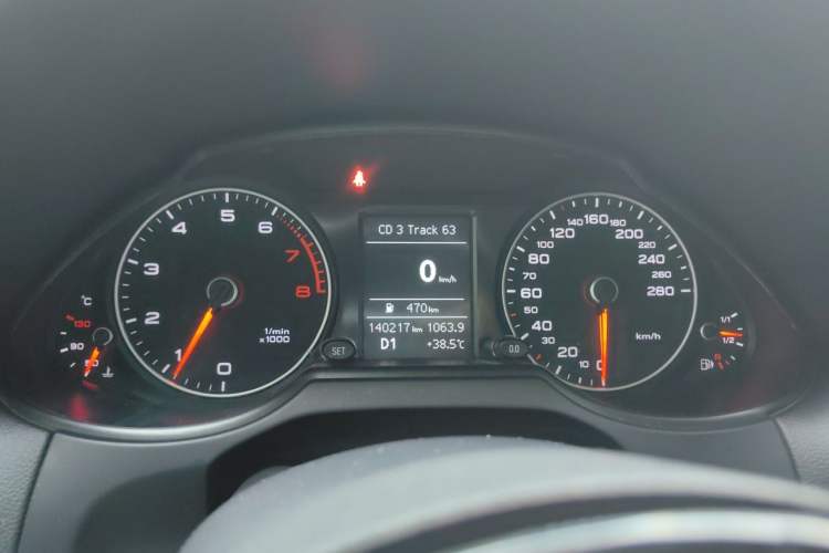 Used Audi Q5 2013 40 TFSI Technology Edition Instrument Cluster