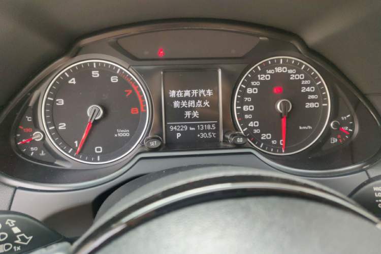 Used Audi Q5 2013 40 TFSI Technology Edition Instrument Cluster