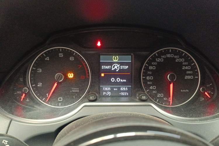 Used Audi Q5 2013 40 TFSI Comfort Edition Instrument Cluster