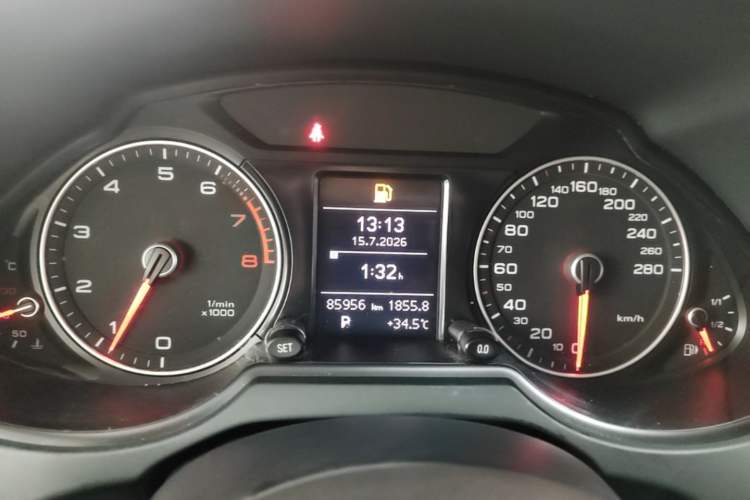 Used Audi Q5 2013 40 TFSI Technology Edition Instrument Cluster