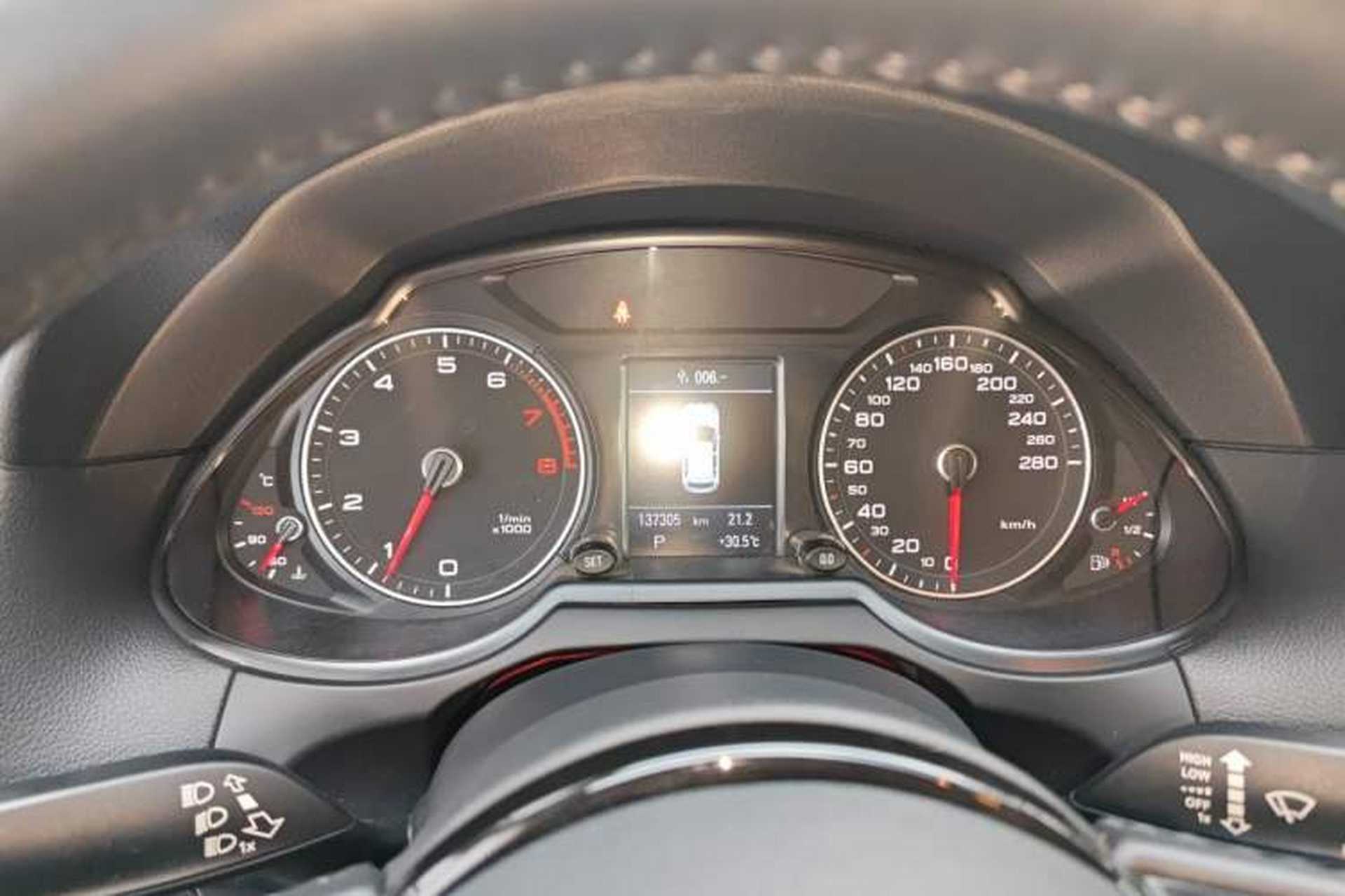 Used Audi Q5 2013 40 TFSI Comfort Edition Instrument Cluster