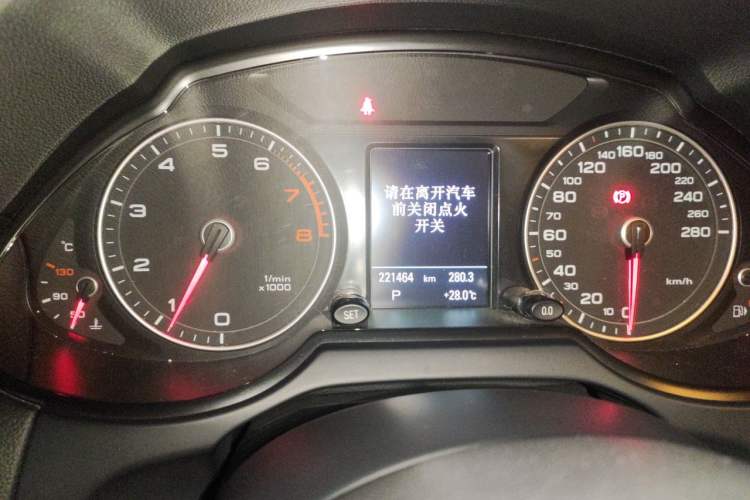 Used Audi Q5 2013 40 TFSI Technology Edition Instrument Cluster
