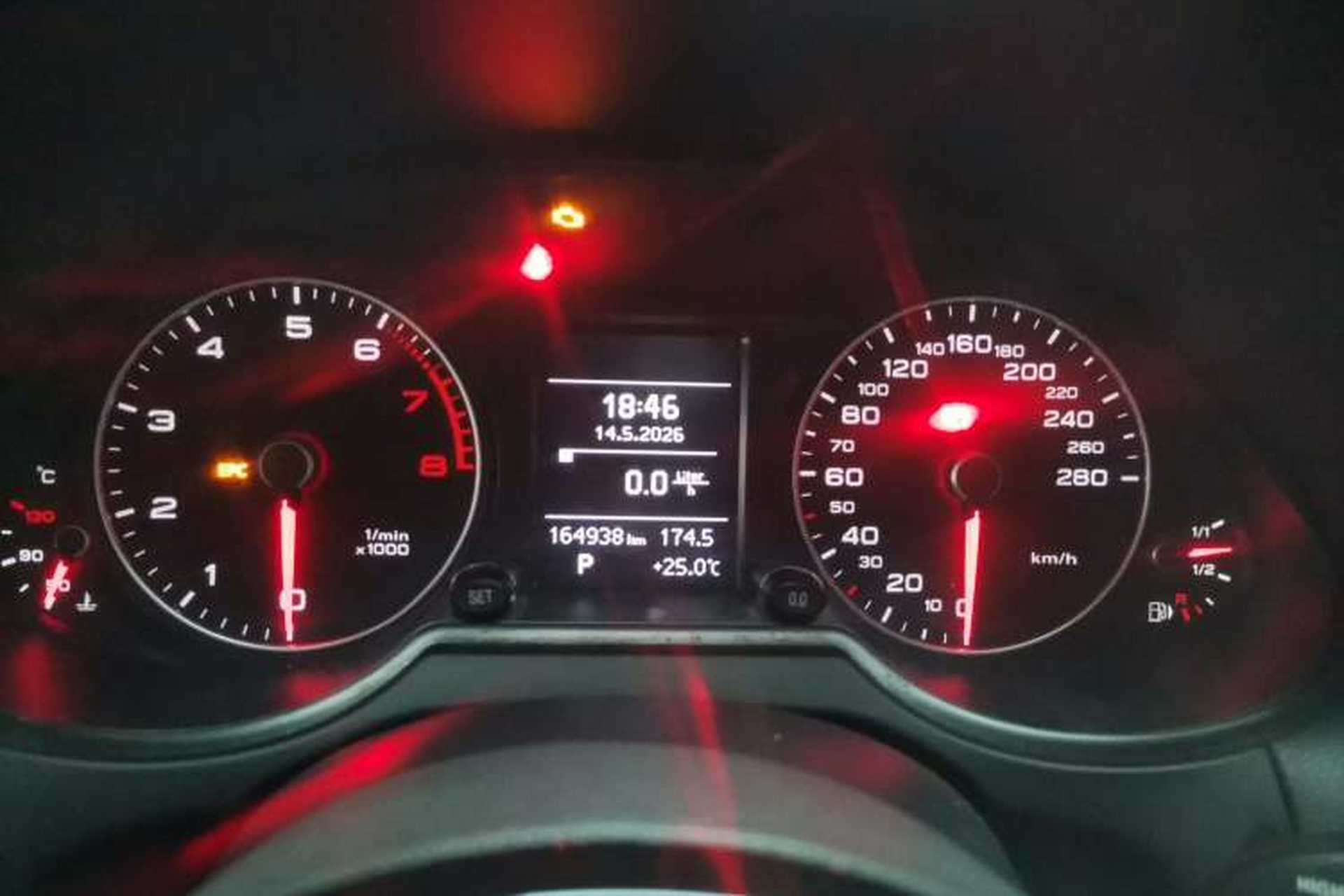 Used Audi Q5 2013 40 TFSI Technology Edition Instrument Cluster