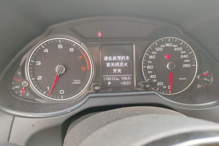 Used Audi Q5 2013 40 TFSI Technology Edition Instrument Cluster