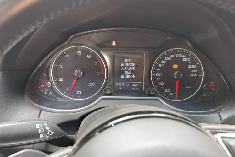 Used Audi Q5 2013 45 TFSI quattro Sport Edition Instrument Cluster