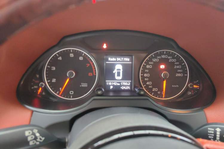Used Audi Q5 2013 40 TFSI Ambition Instrument Cluster