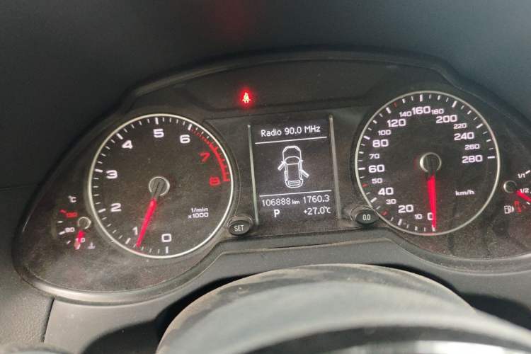 Used Audi Q5 2013 40 TFSI Technology Edition Instrument Cluster