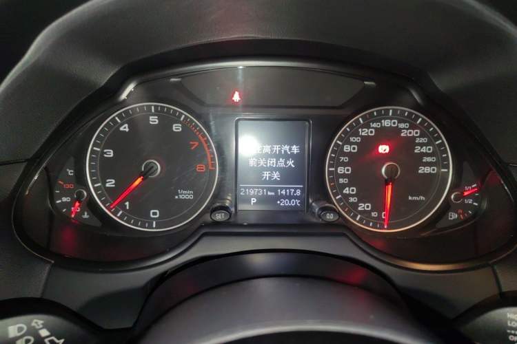 Used Audi Q5 2013 40 TFSI Ambition Instrument Cluster