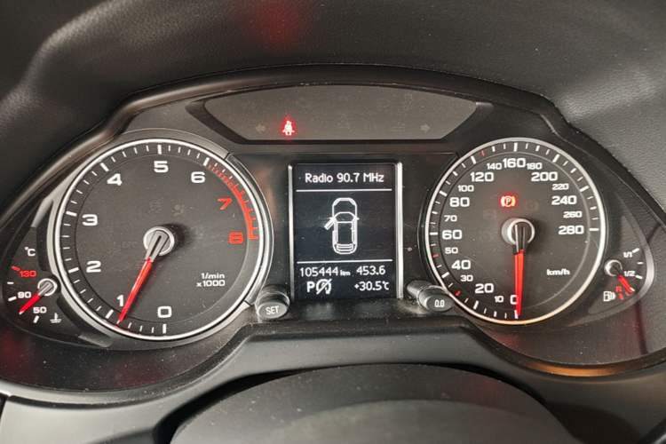Used Audi Q5 2013 40 TFSI Technology Edition Instrument Cluster