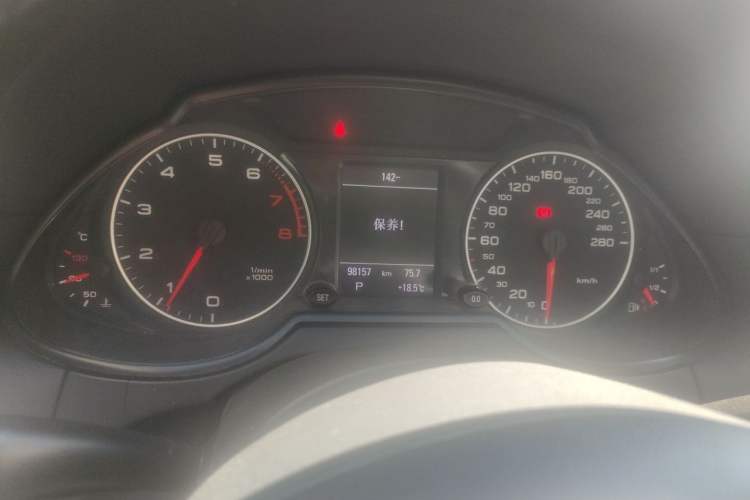 Used Audi Q5 2013 40 TFSI Technology Edition Instrument Cluster