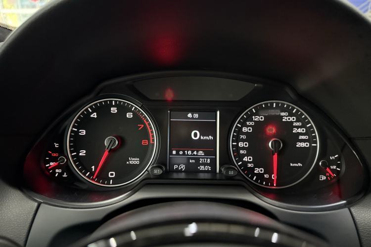 Used Audi Q5 2013 45 TFSI quattro Sport Edition Instrument Cluster