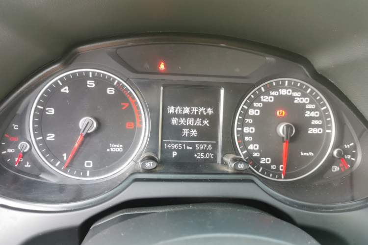 Used Audi Q5 2013 40 TFSI Ambition Instrument Cluster