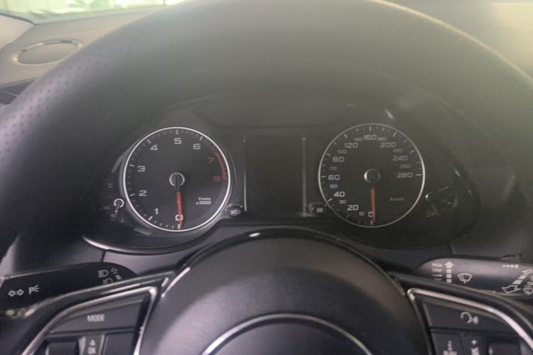 Used Audi Q5 2013 40 TFSI Comfort Edition Instrument Cluster