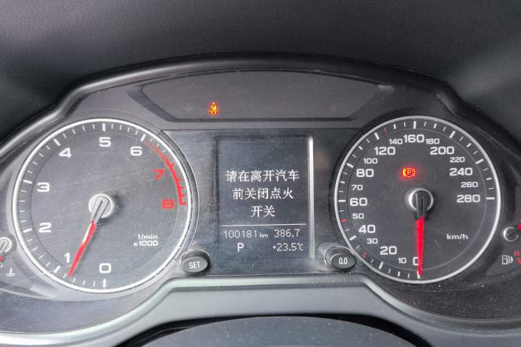 Used Audi Q5 2013 40 TFSI Technology Edition Instrument Cluster