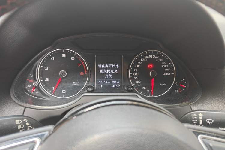Used Audi Q5 2013 40 TFSI Technology Edition Instrument Cluster