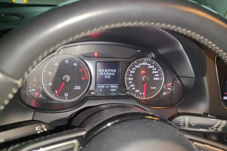 Used Audi Q5 2013 40 TFSI Comfort Edition Instrument Cluster