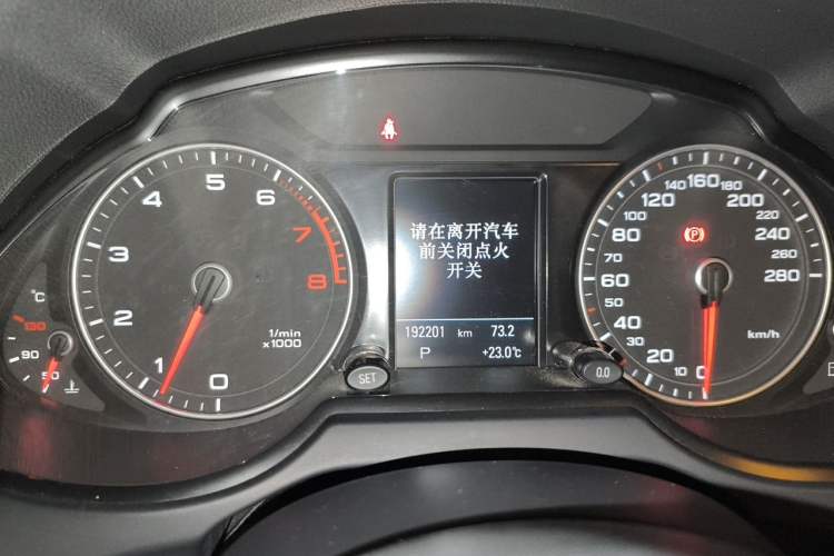 Used Audi Q5 2013 40 TFSI Technology Edition Instrument Cluster