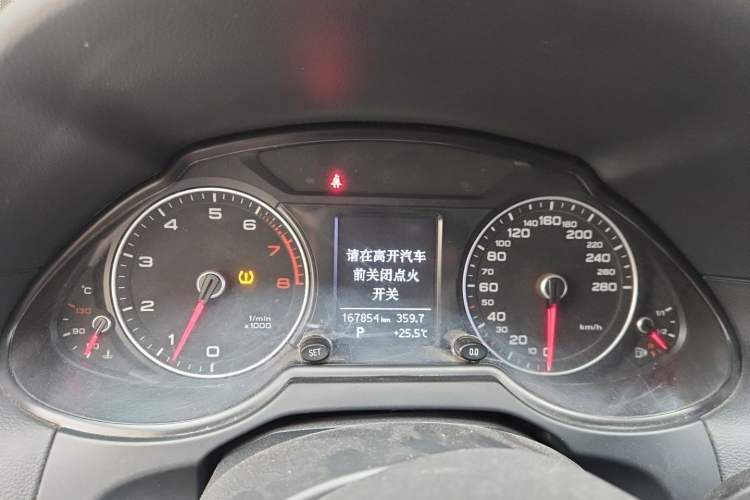 Used Audi Q5 2013 40 TFSI Technology Edition Instrument Cluster