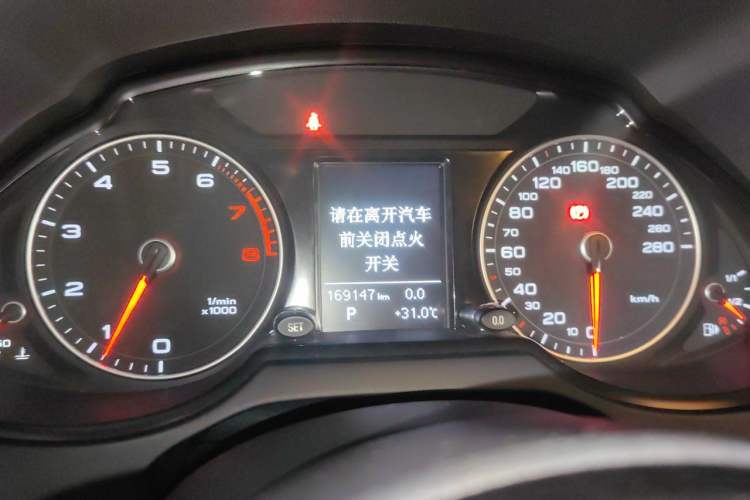 Used Audi Q5 2013 40 TFSI Technology Edition Instrument Cluster