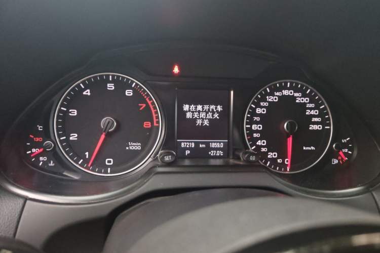 Used Audi Q5 2013 40 TFSI Ambition Instrument Cluster