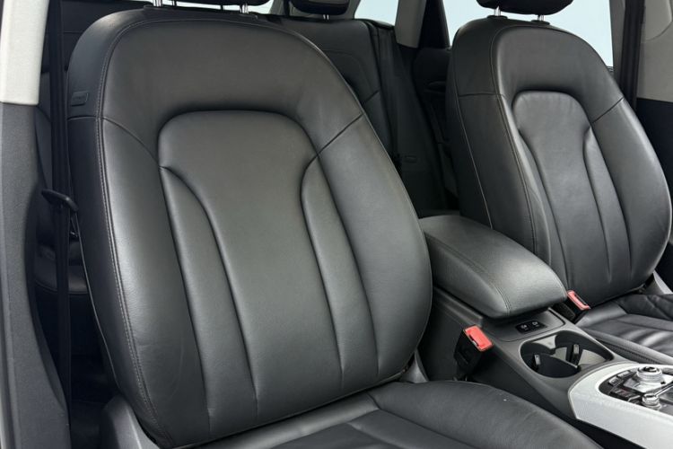 Used Audi Q5 2013 45 TFSI quattro Sport Edition Interior 1