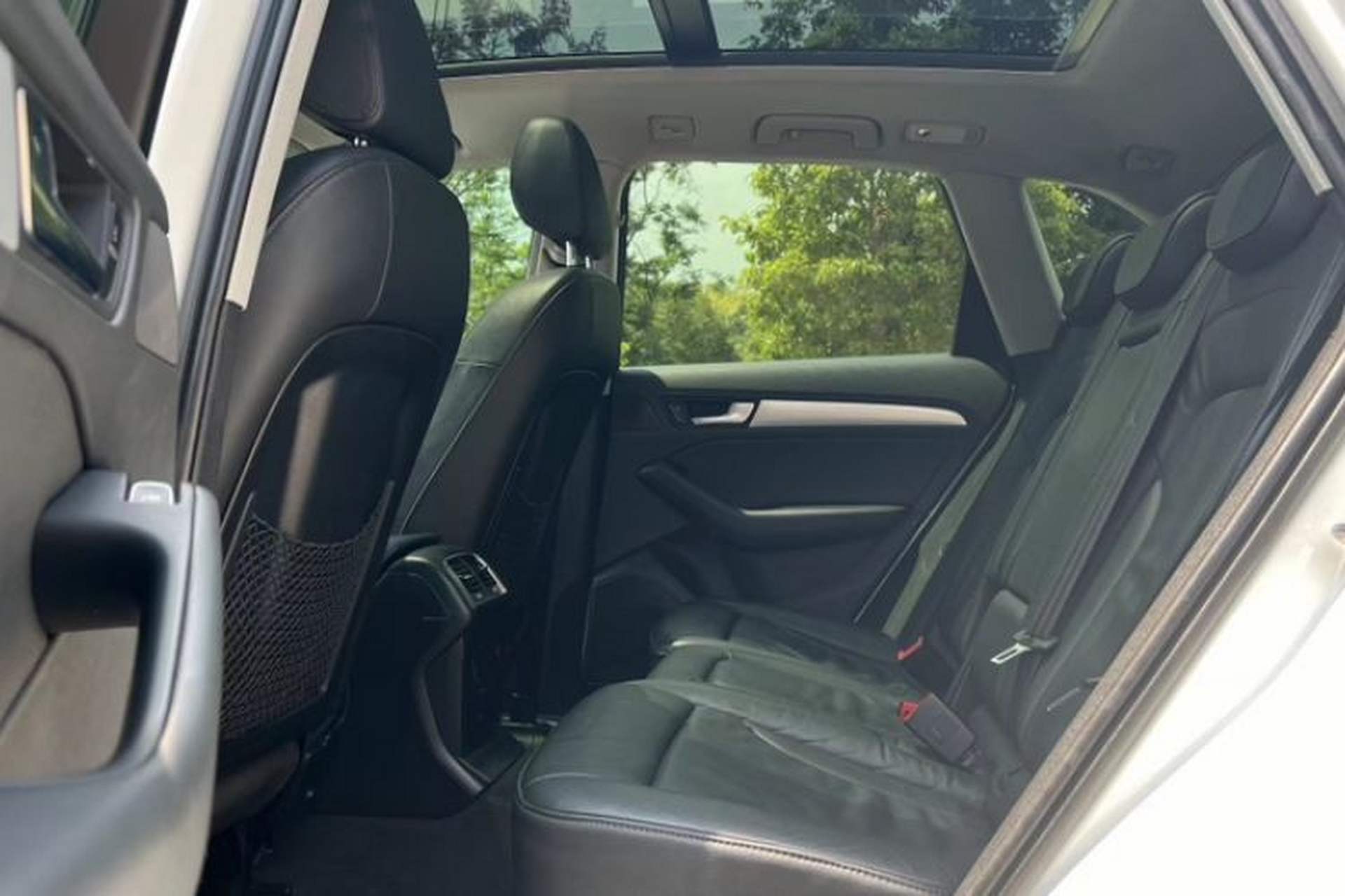 Used Audi Q5 2013 40 TFSI Technology Edition Interior 3