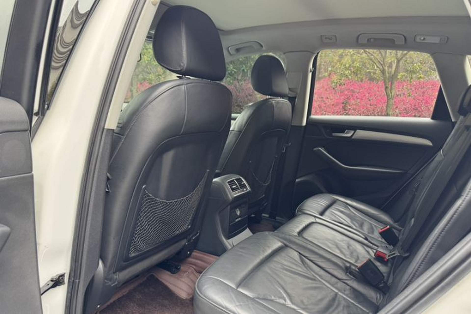 Used Audi Q5 2013 40 TFSI Technology Edition Interior 3