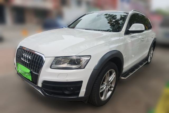 Ojetý Audi Q5 Audi Q5 4WD, automatic transmission, 2.0-liter gasoline, domestically produced version