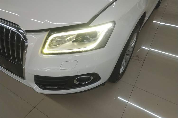 Used Audi Q5 2013 40 TFSI Technology Edition Left Front Headlight
