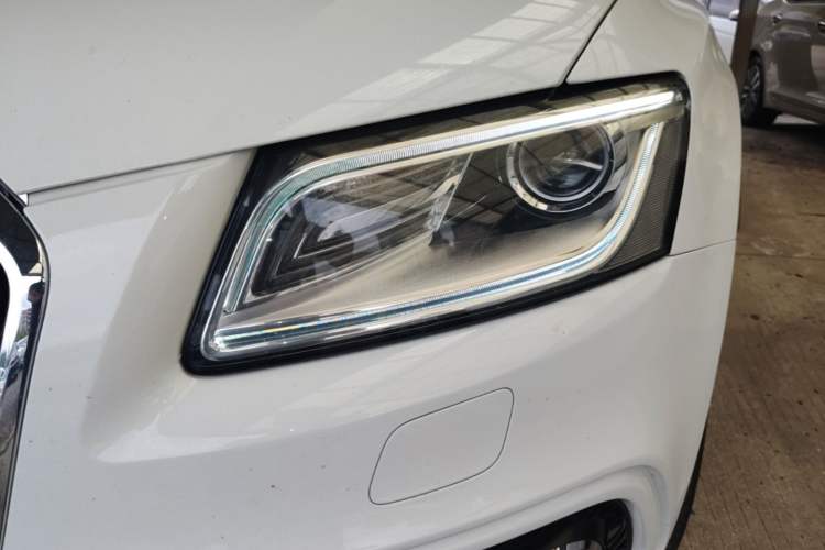 Used Audi Q5 2013 45 TFSI quattro Sport Edition Left Front Headlight