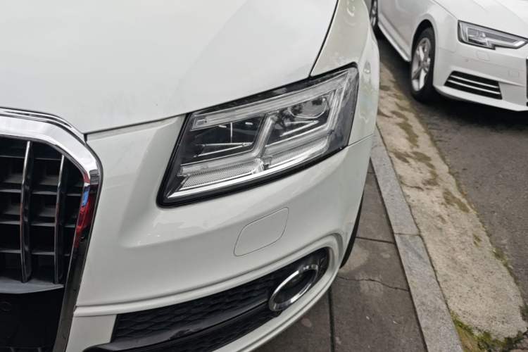 Used Audi Q5 2013 45 TFSI quattro Sport Edition Left Front Headlight