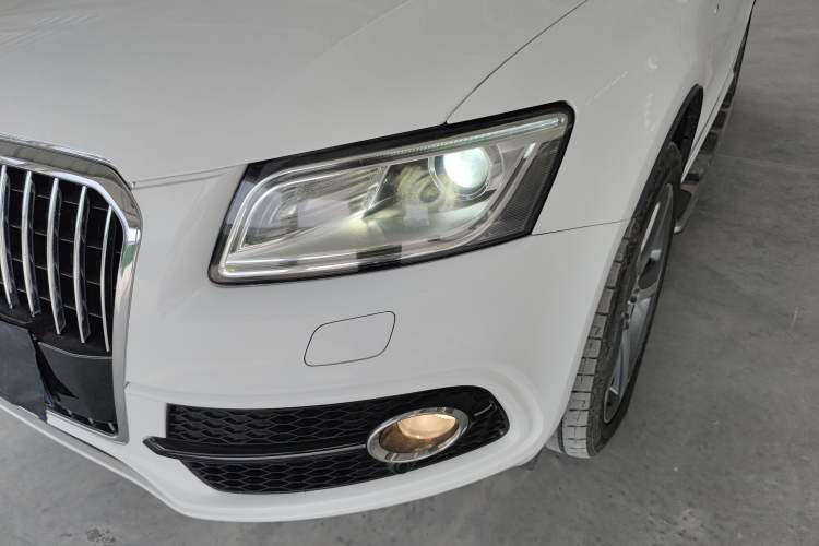 Used Audi Q5 2013 45 TFSI quattro Sport Edition Left Front Headlight