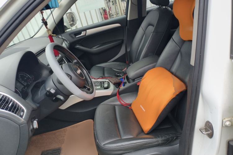Used Audi Q5 2013 40 TFSI Technology Edition Left Front Seat
