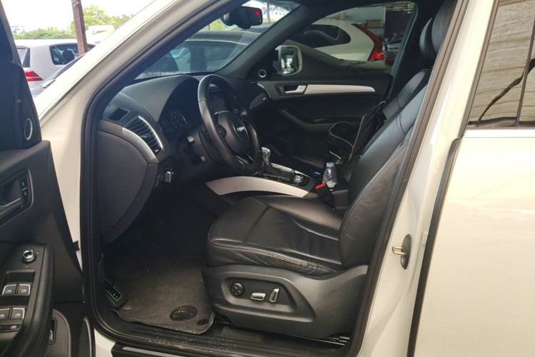 Used Audi Q5 2013 45 TFSI quattro Sport Edition Left Front Seat