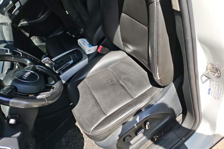 Used Audi Q5 2013 40 TFSI Ambition Left Front Seat