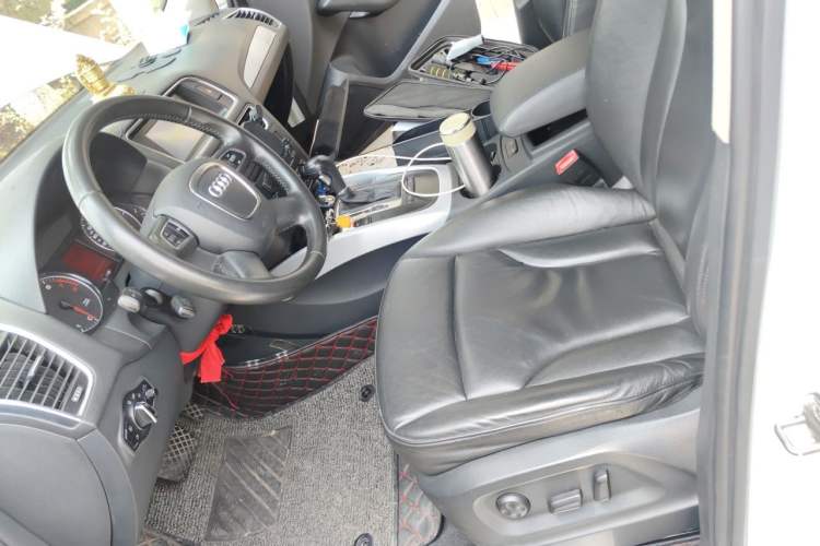 Used Audi Q5 2013 40 TFSI Technology Edition Left Front Seat