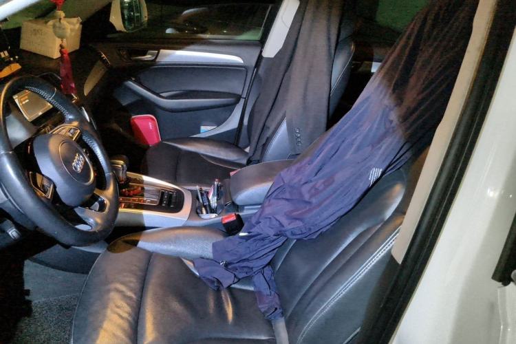 Used Audi Q5 2013 40 TFSI Technology Edition Left Front Seat