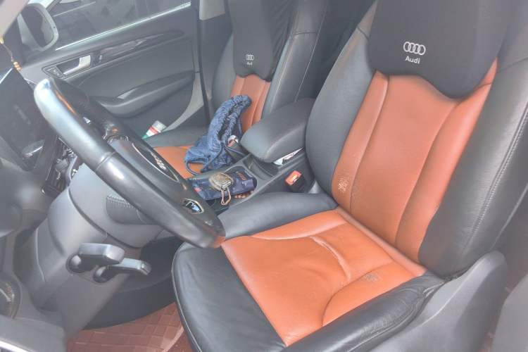 Used Audi Q5 2013 40 TFSI Technology Edition Left Front Seat