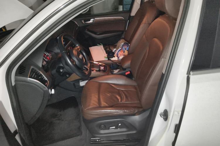 Used Audi Q5 2013 40 TFSI Comfort Edition Left Front Seat
