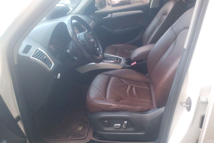 Used Audi Q5 2013 40 TFSI Technology Edition Left Front Seat