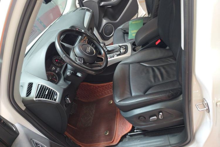 Used Audi Q5 2013 45 TFSI quattro Sport Edition Left Front Seat